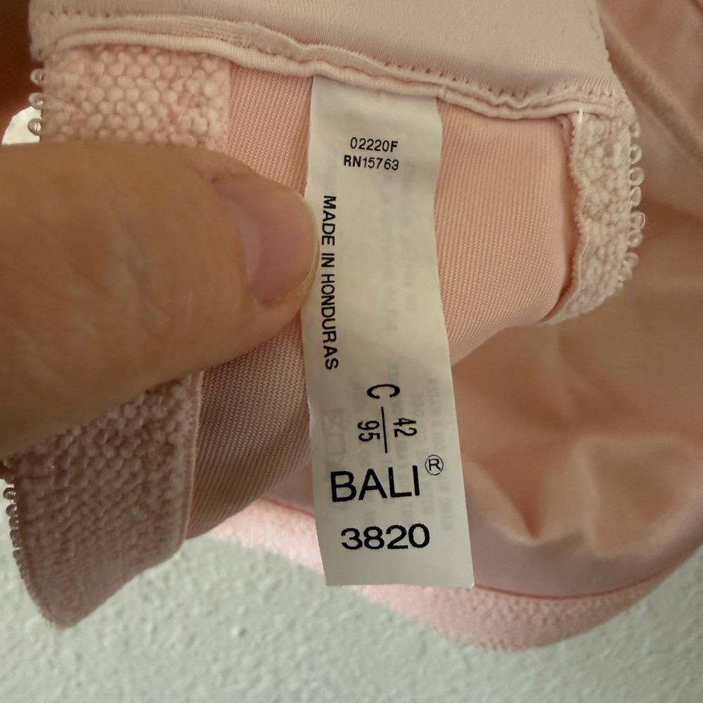 Bali Women’s Double Support WireFree Bra Size 42C Style #3820 Pale Pink Stretch - Picture 6 of 6